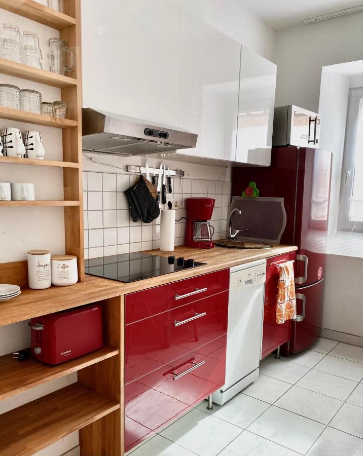 Stay In Aux, Feel At Home ! 2 Room Apartment Central Incl All You Need For 4 Person, 24H Check In, Pkw Parking Only Augsburg Luaran gambar